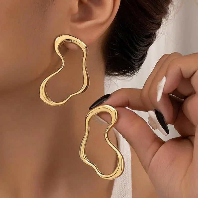 LATS Exaggerated Irregular Geometric Lines Earrings for Women Shape Simple Fashion Jewelry Accessories Wholesale KARO