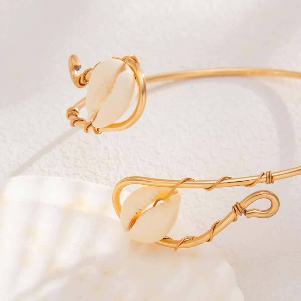 Coris Spiral Cuff KARO