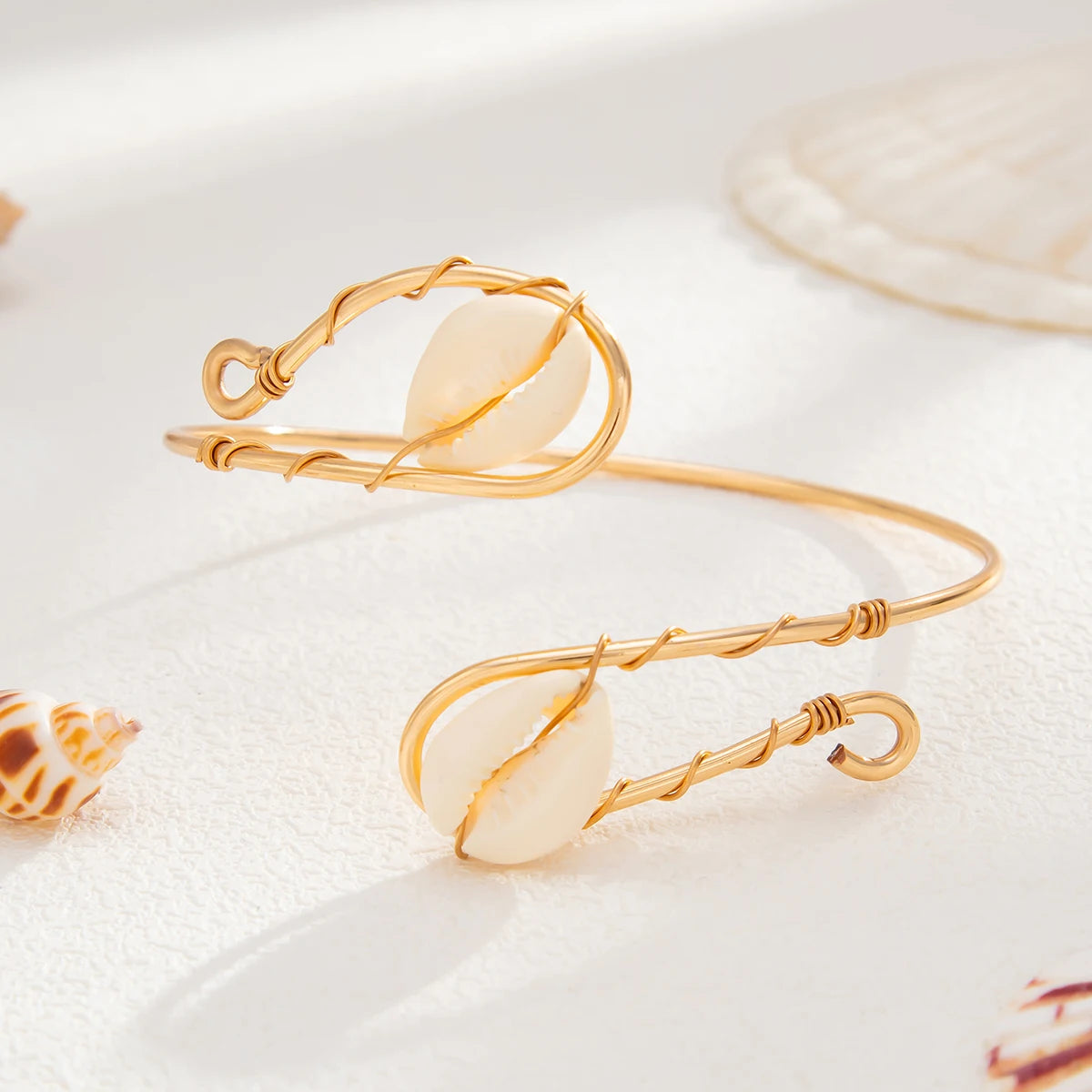 Coris Spiral Cuff KARO