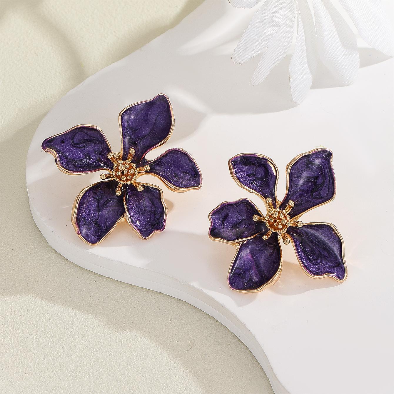 Oil-dripping flower earrings exude a sense of elegance and sophistication for women. s925 earrings and stud earrings Hypersku