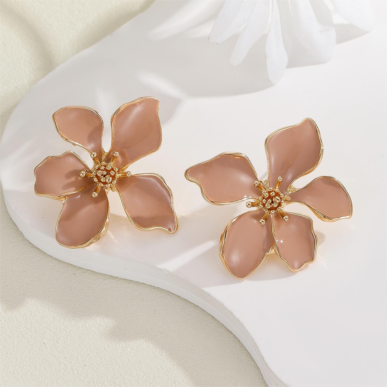 Oil-dripping flower earrings exude a sense of elegance and sophistication for women. s925 earrings and stud earrings Hypersku