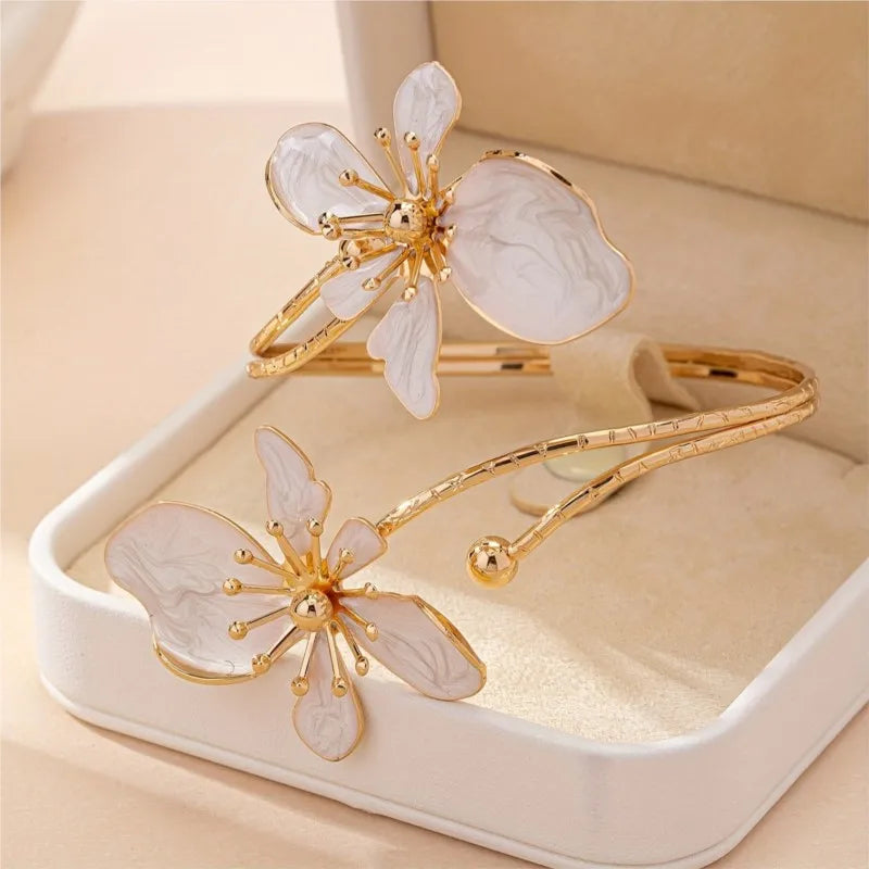Virelle Arm Cuff KARO