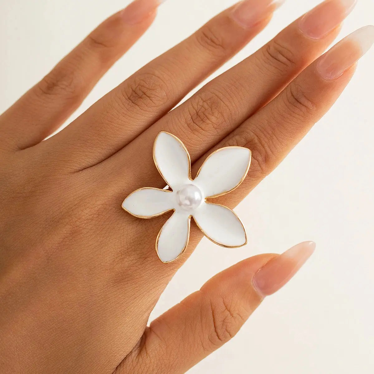 Avelia Ring KARO