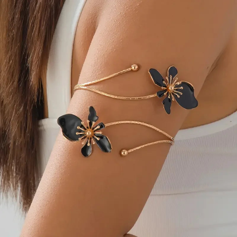 Virelle Arm Cuff KARO