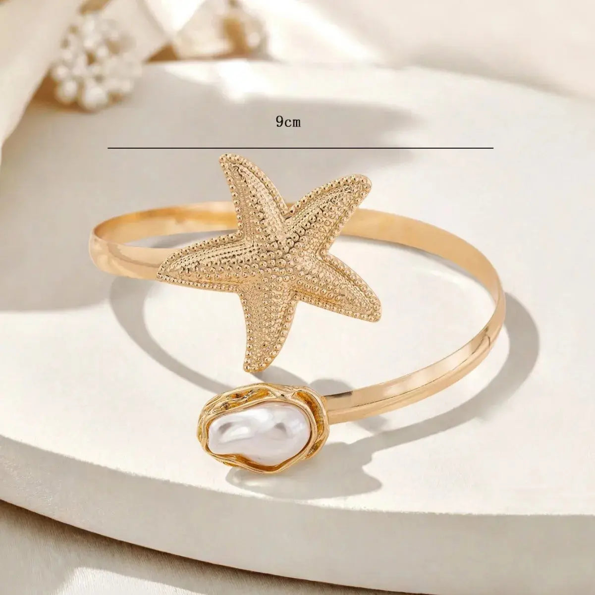 Soraya Arm Cuff KARO