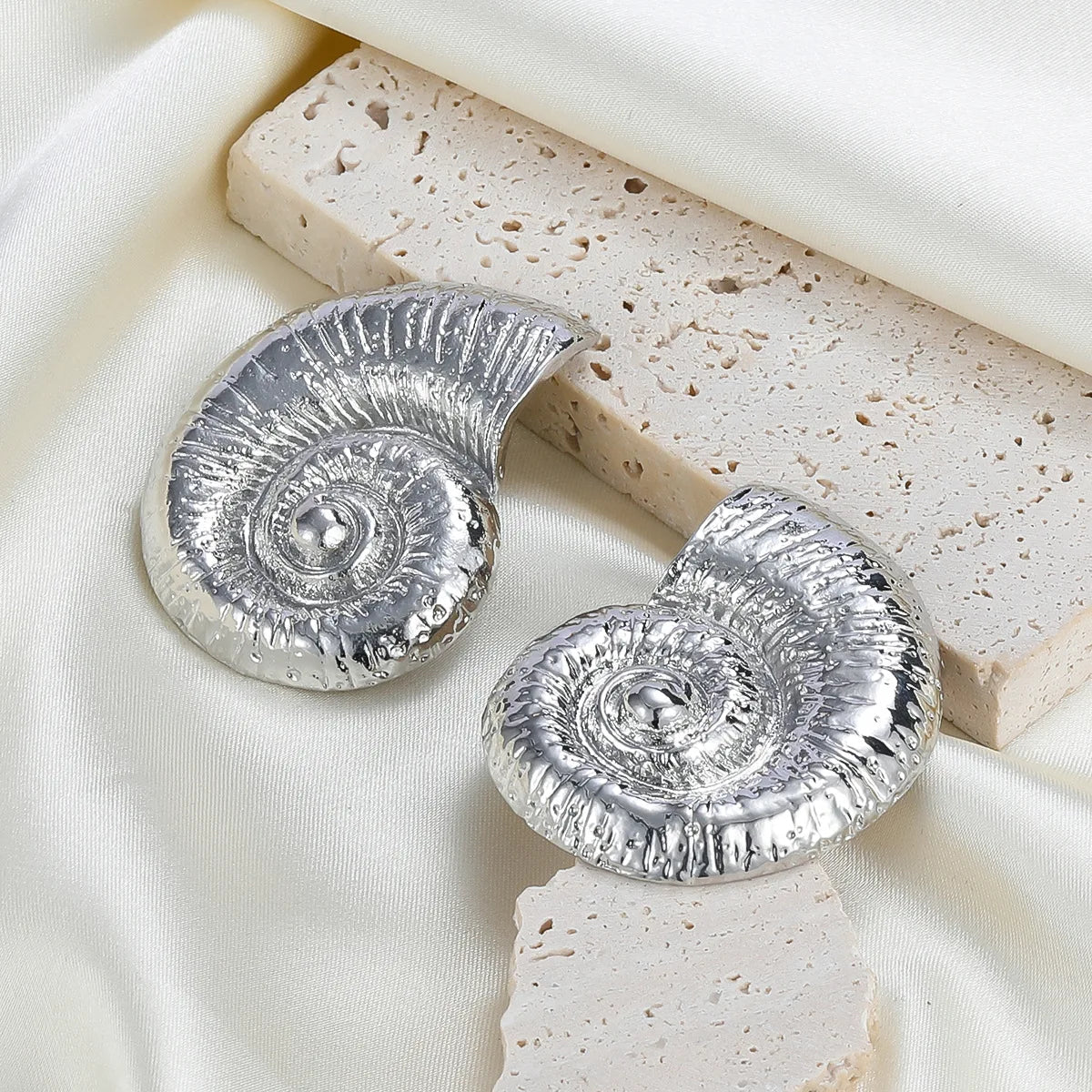 Coris Shell Stud Earrings KARO