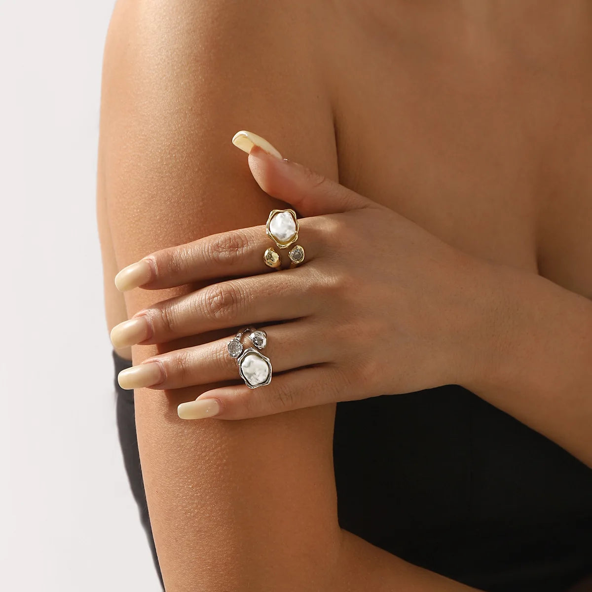 Vintage Baroque Pearl Ring Open Rings for Women 2025 Fashion Metal Irregular Geometric Pearl Ring with Zircon Wedding Jewelry KARO