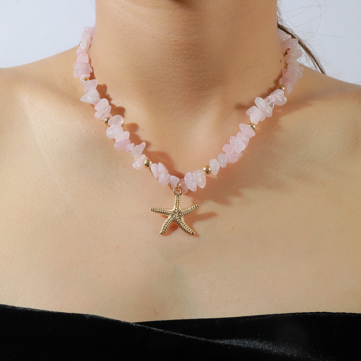 The starfish pendant is designed with an irregular crushed  vacation style chain, which is exquisite Hypersku