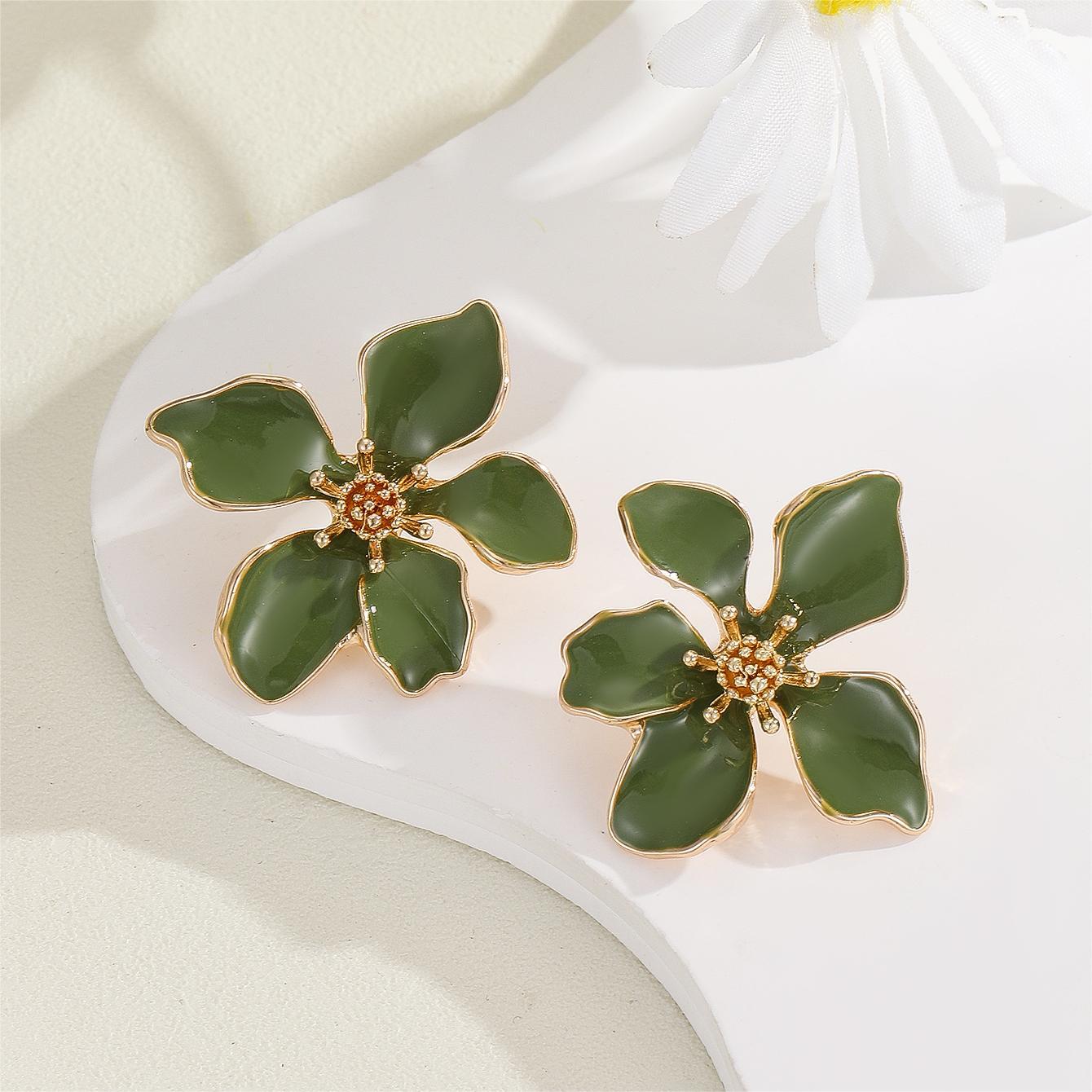 Oil-dripping flower earrings exude a sense of elegance and sophistication for women. s925 earrings and stud earrings Hypersku