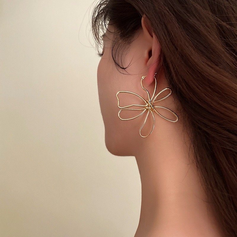 Minimalist line flower earrings design, elegant ear rings, sweet and fashionable earrings Hypersku