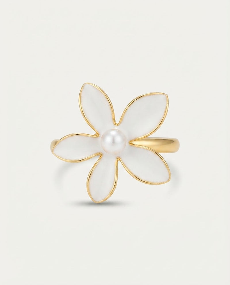 Avelia Ring